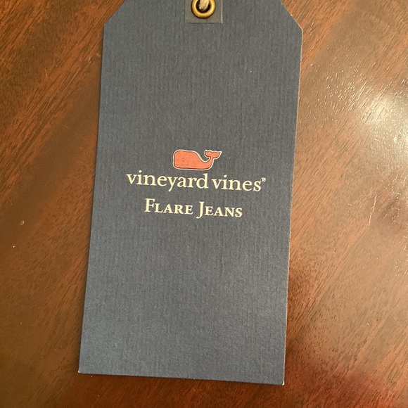 Vineyard vines flare white denim pants - Picture 5 of 10